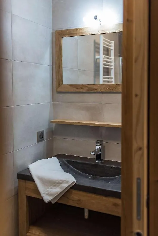 Odyssee Drj04 - Appartement Avec Grande Terrasse Sur Les Pistes Fontcouverte-la-Toussuire